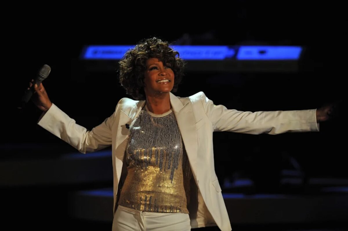 Whitney Houston “regresa” a los escenarios gracias a la inteligencia artificial