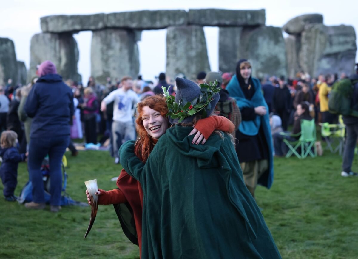 En imágenes: así se vivió el solsticio de invierno en Stonehenge