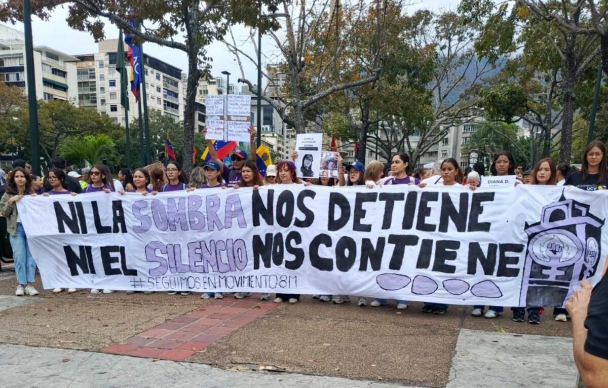 En Imágenes: Mujeres marcharon en Caracas para exigir libertad en su día